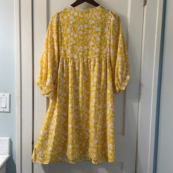 Women's Dokotoo Black Dress Lantern Sleeve Tie Size Medium New Tie front floral - Picture 3 of 9